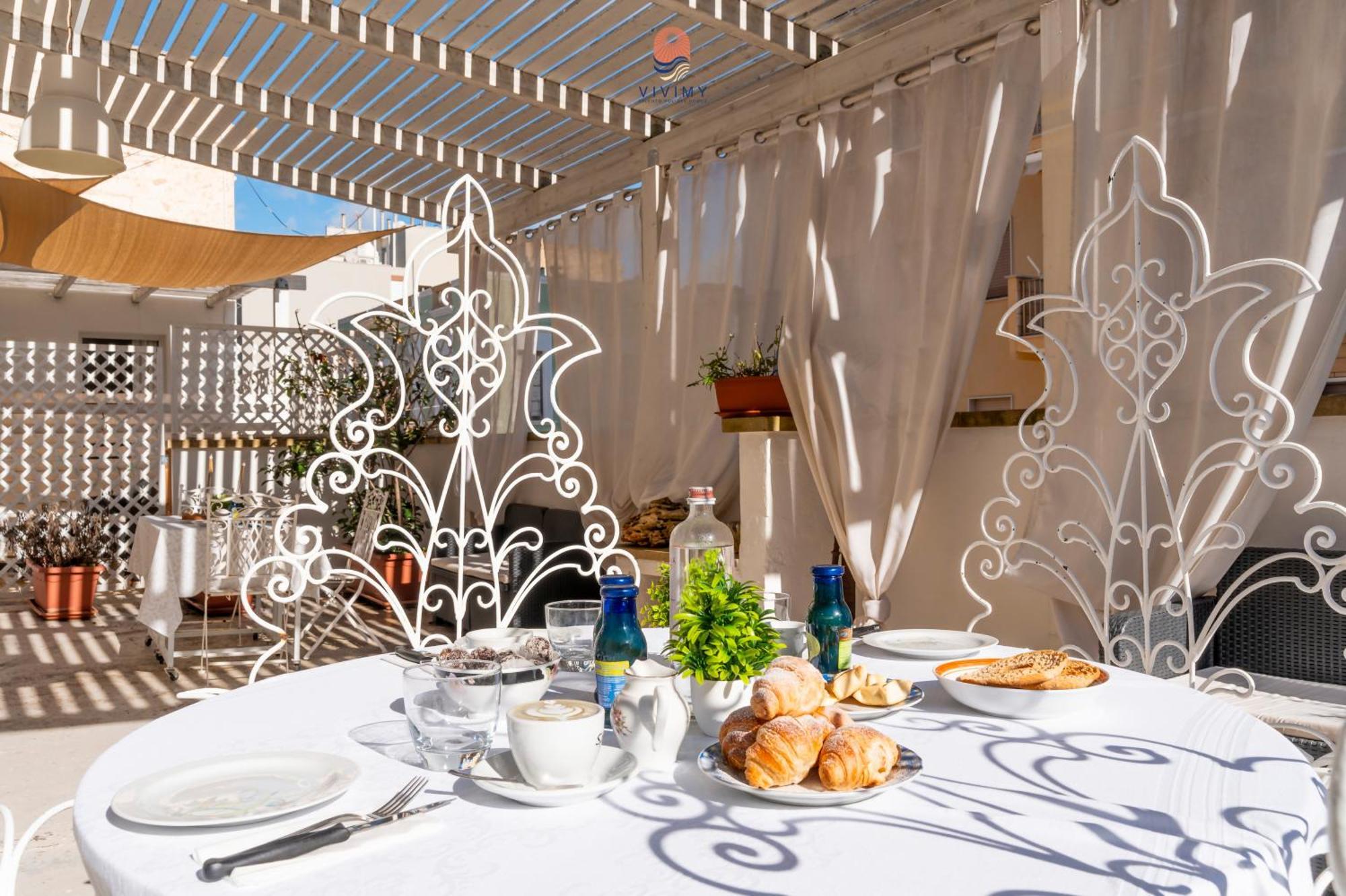 Palazzo Grassi By Vivimy Hotel Gallipoli Room photo